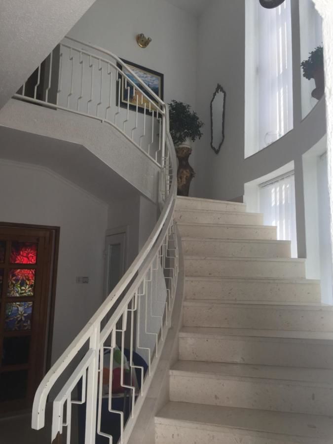 Гостевой дом Белый Дом Биела