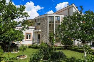 Гостевой дом Белый Дом Биела Апартаменты с 3 спальнями-7