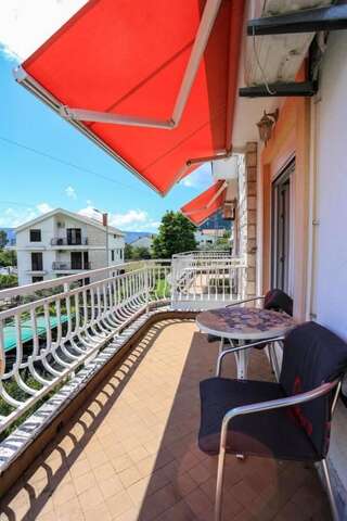 Гостевой дом Белый Дом Биела Апартаменты с 3 спальнями-70