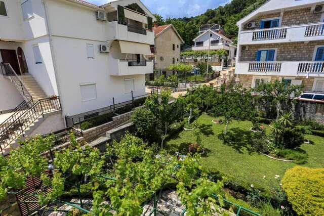 Гостевой дом Белый Дом Биела-28