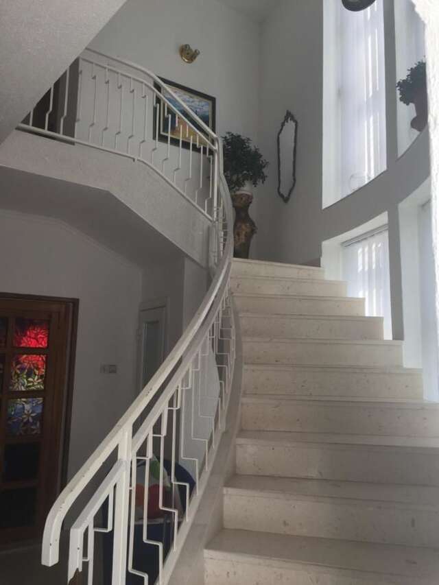 Гостевой дом Белый Дом Биела-7