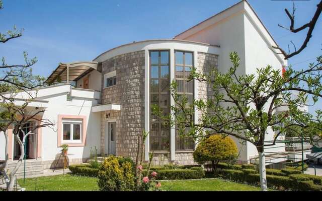 Гостевой дом Белый Дом Биела-89